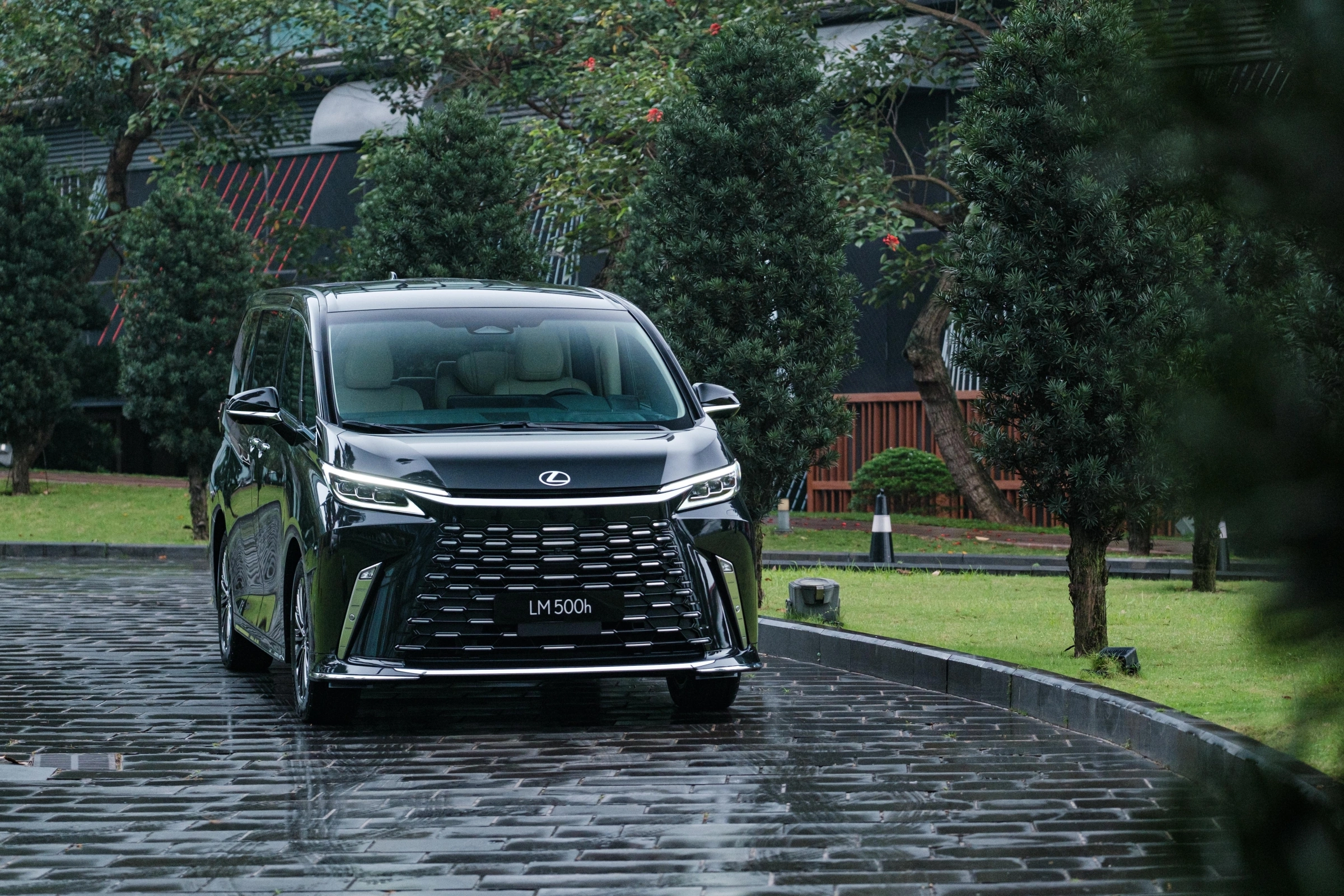Lexus LM 2026 2