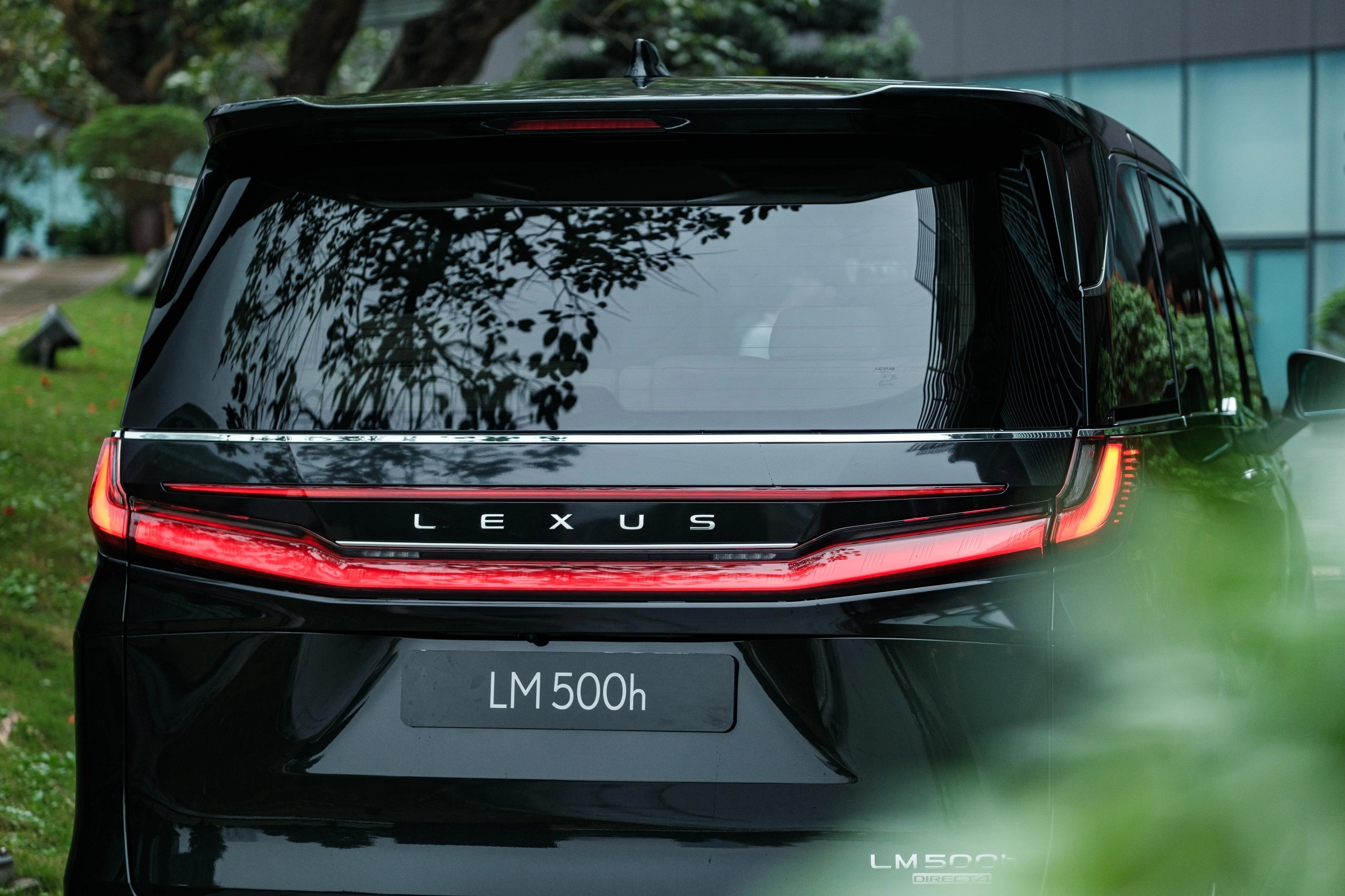 Lexus LM 2026 13