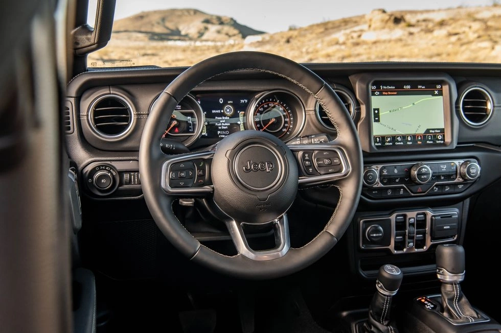 Jeep Wrangler 2026 6