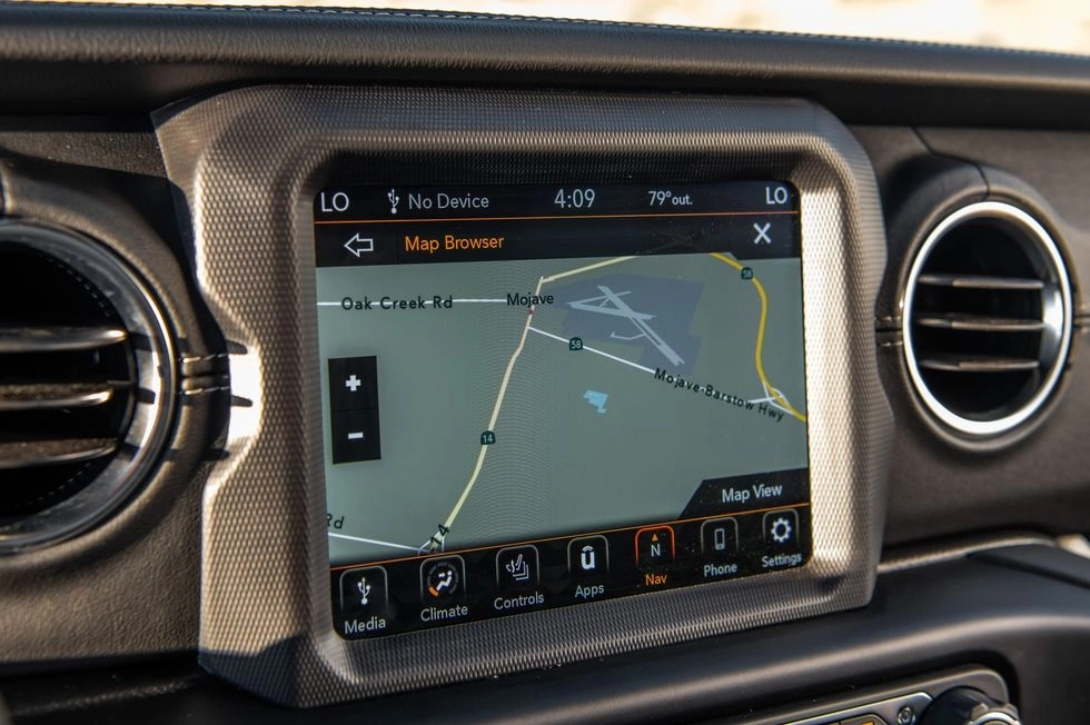 Jeep Wrangler 2026 8