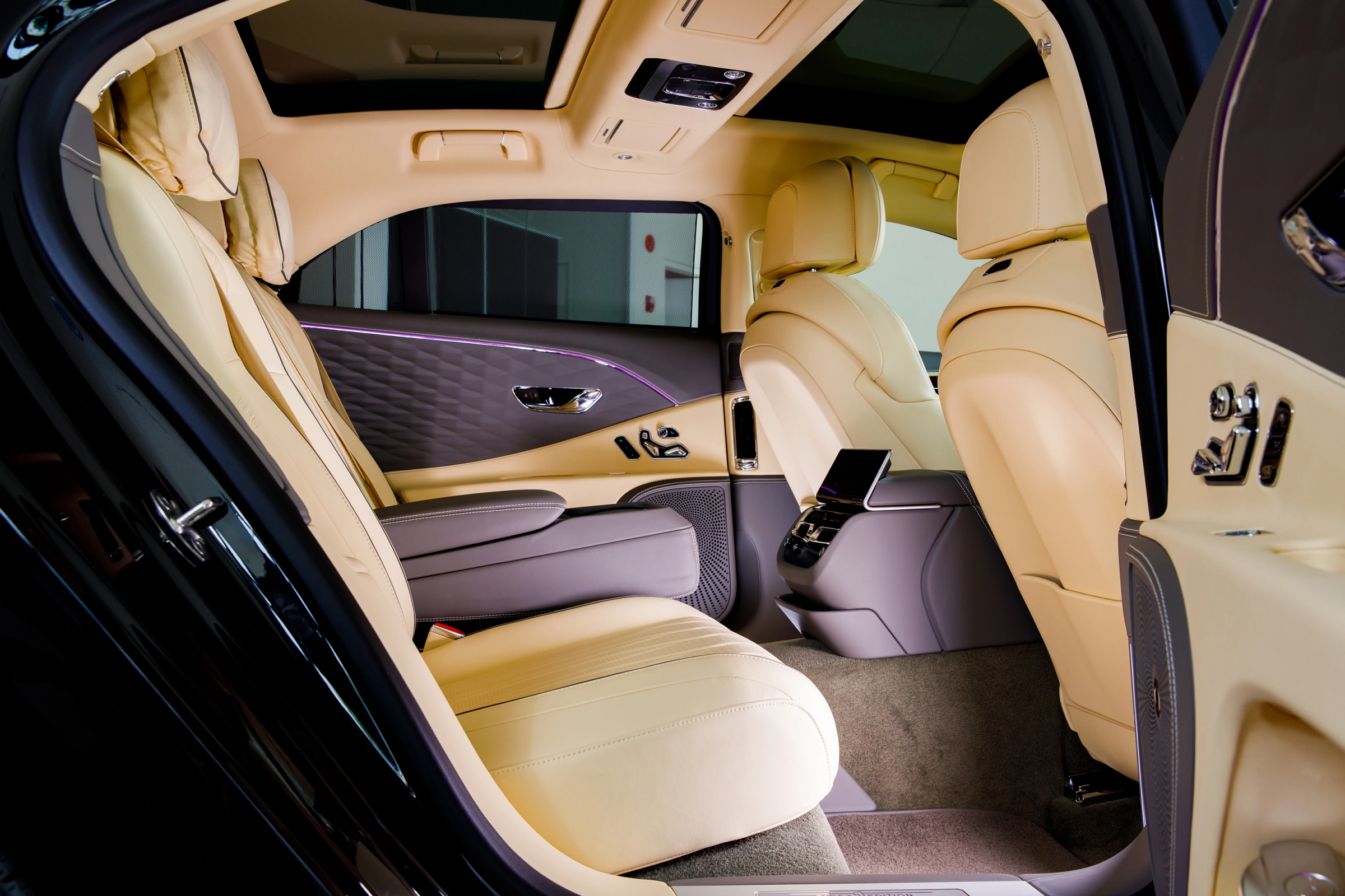 Bentley Flying Spur 2026 12