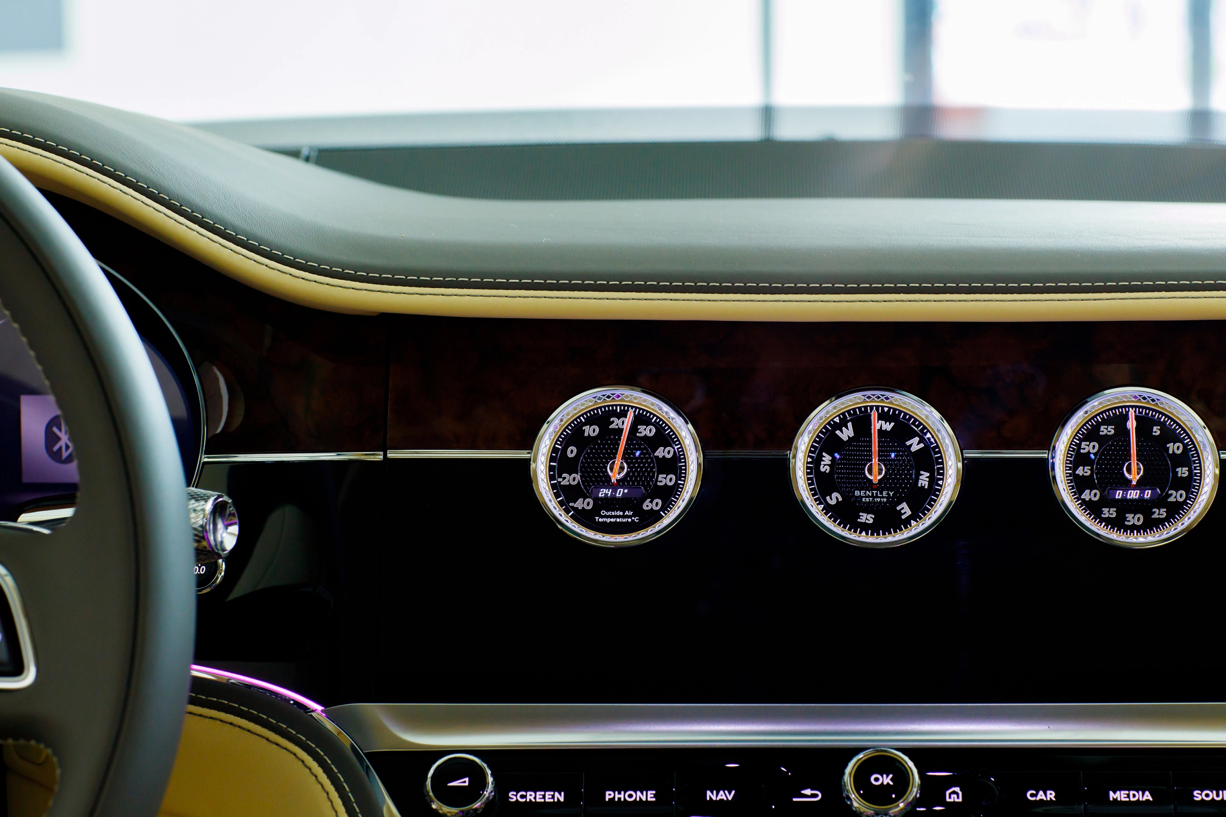 Bentley Flying Spur 2026 15