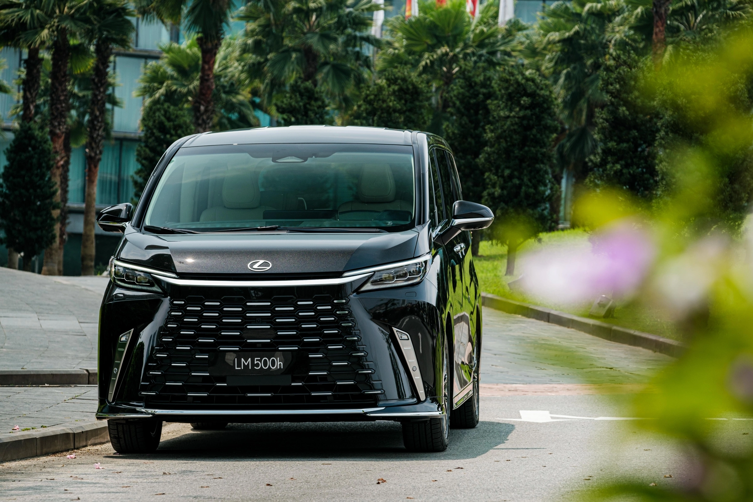 Lexus LM 2026 6