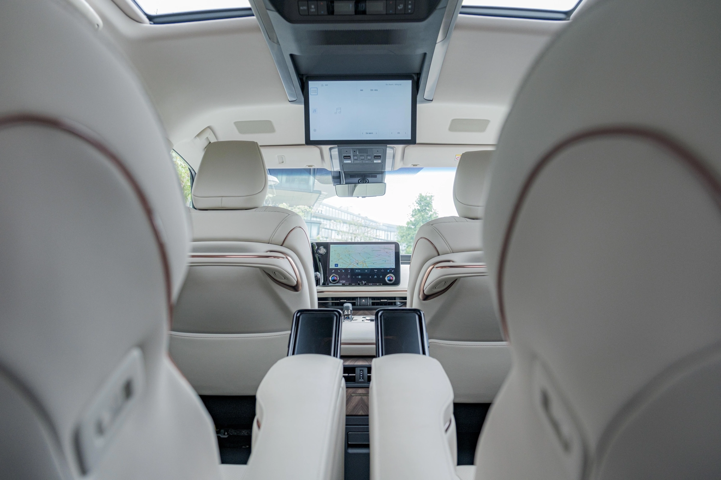Lexus LM 2026 19