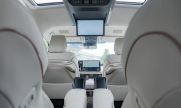 Lexus LM 2026 43