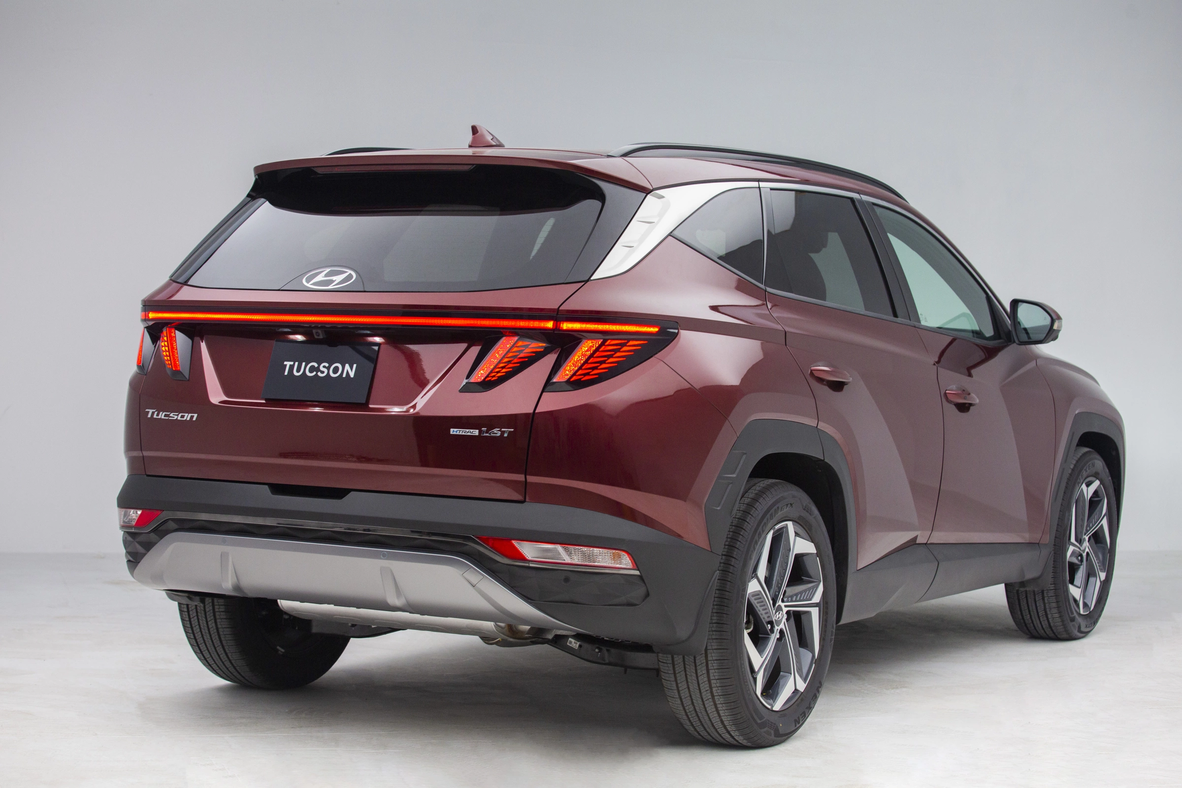 Hyundai Tucson 2026 4