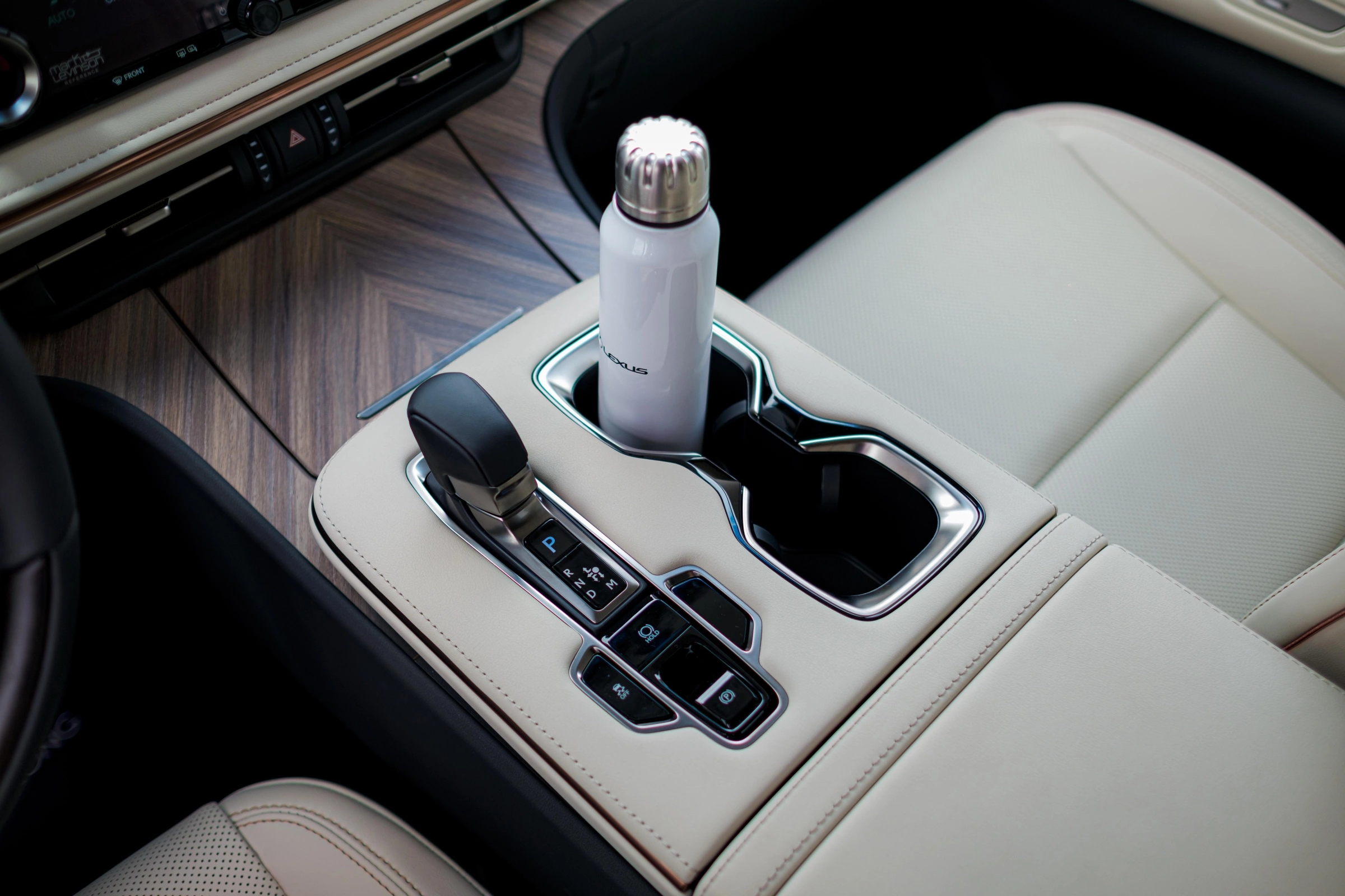 Lexus LM 2026 21