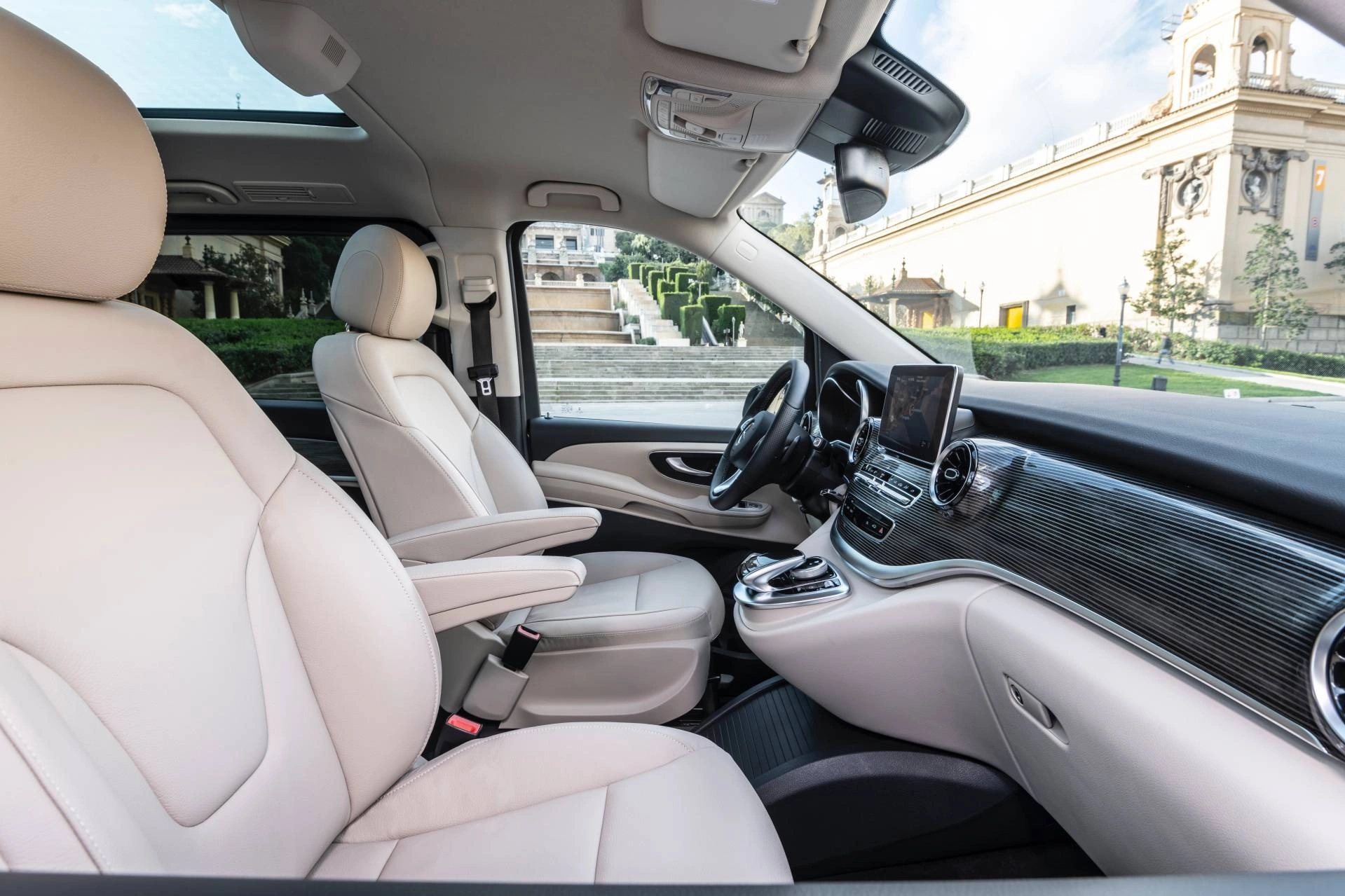 Mercedes V-Class 2026 10