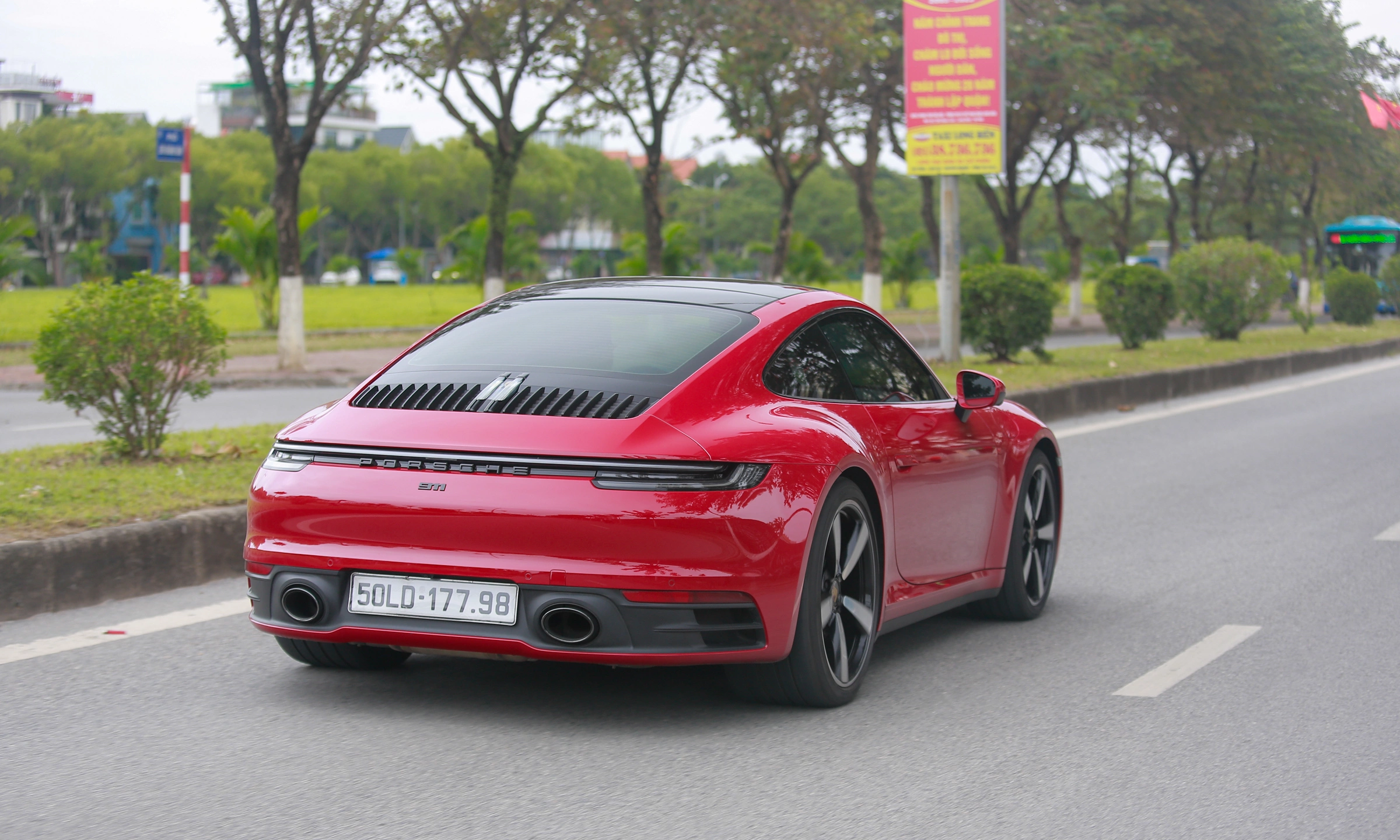 Porsche 911 2026 13