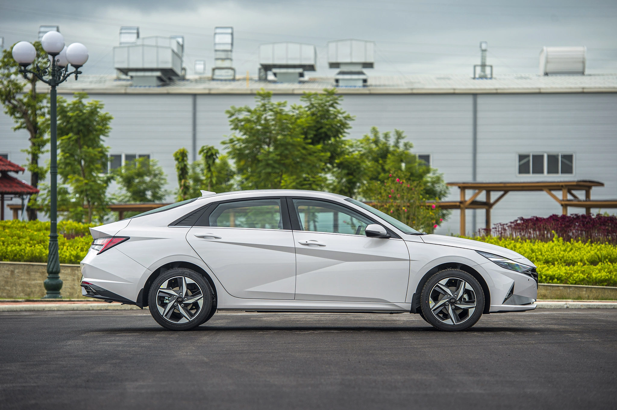 Hyundai Elantra 2026 11