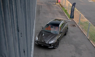 Aston Martin DBX 2026 21