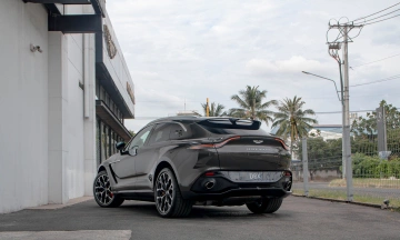 Aston Martin DBX 2026 18