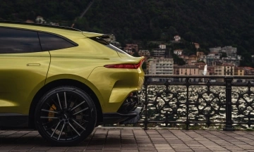 Aston Martin DBX 2026 24