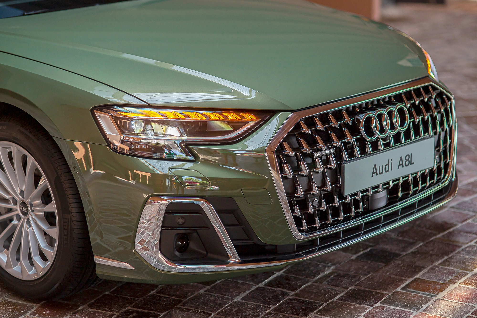 Audi A8L 2026 4