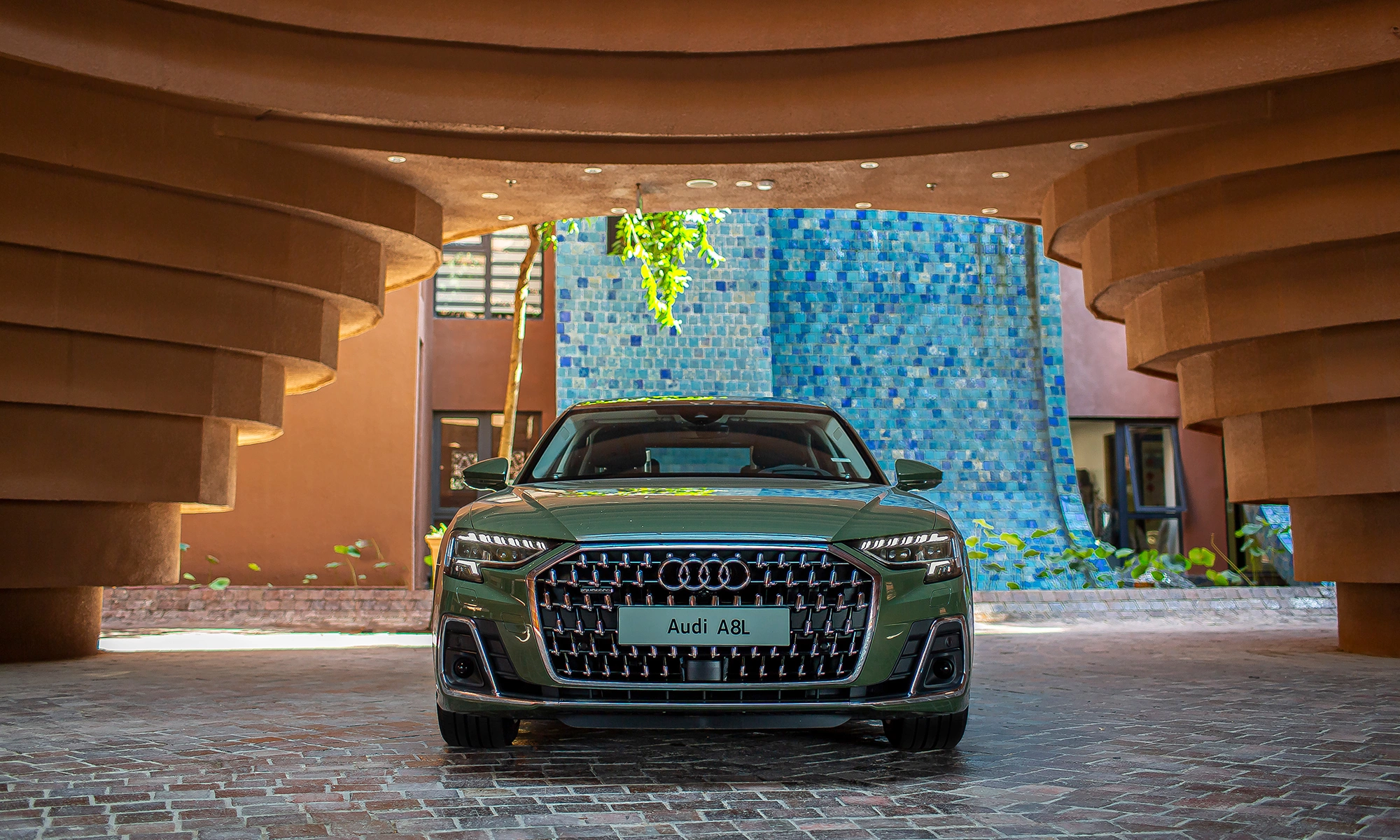 Audi A8L 2026 6