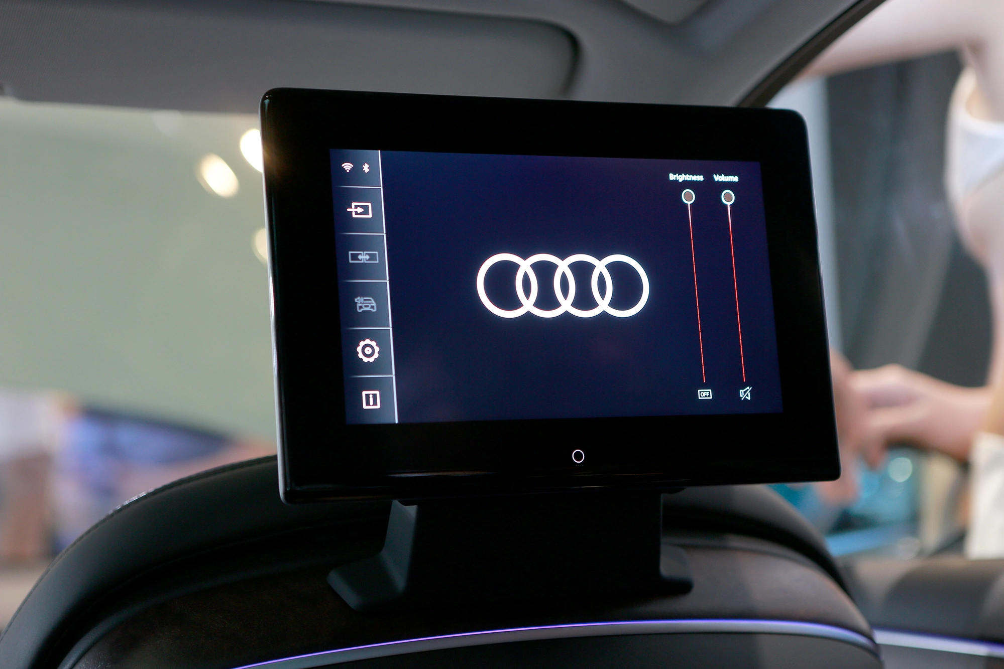 Audi A8L 2026 14
