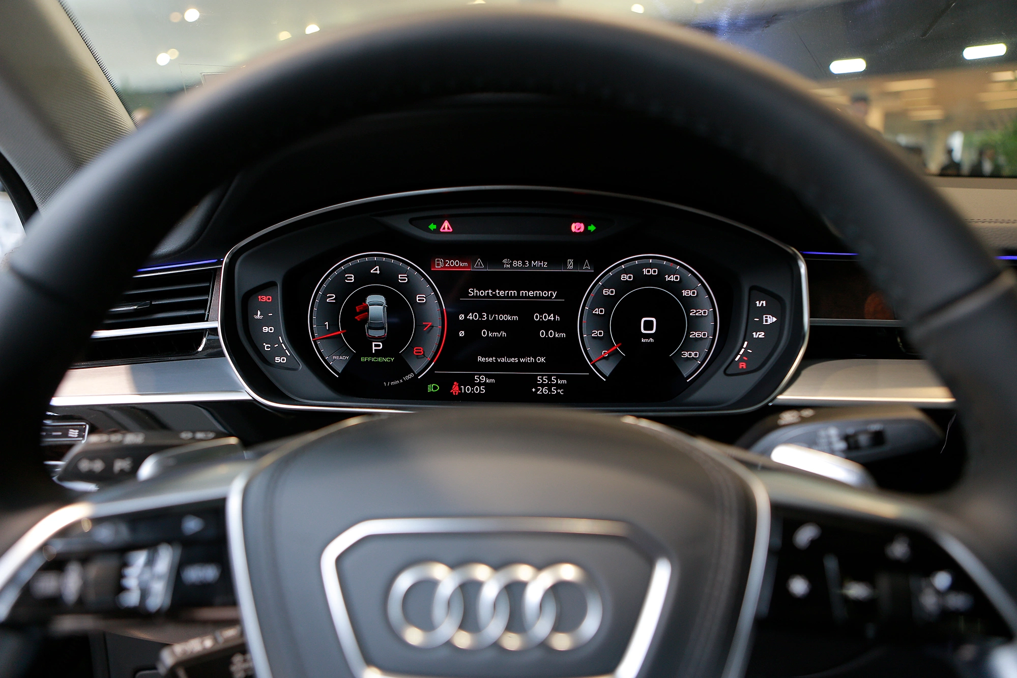 Audi A8L 2026 8