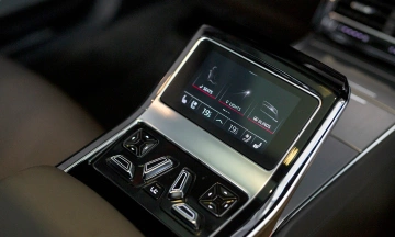 Audi A8L 2026 27