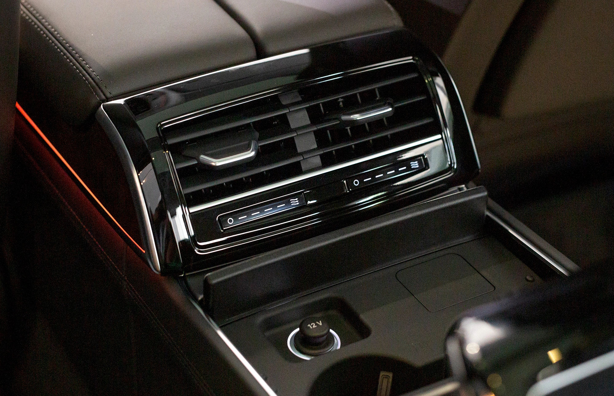 Audi A8L 2026 13