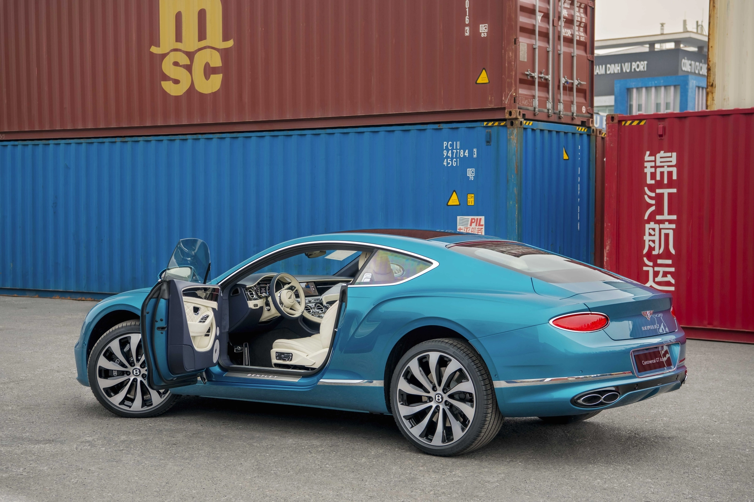 Bentley Continental 2026 12