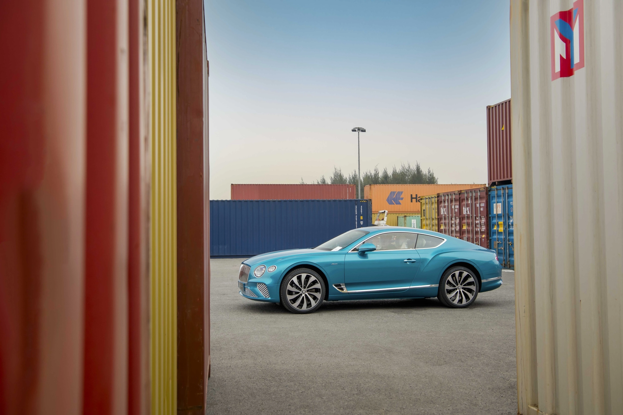 Bentley Continental 2026 14