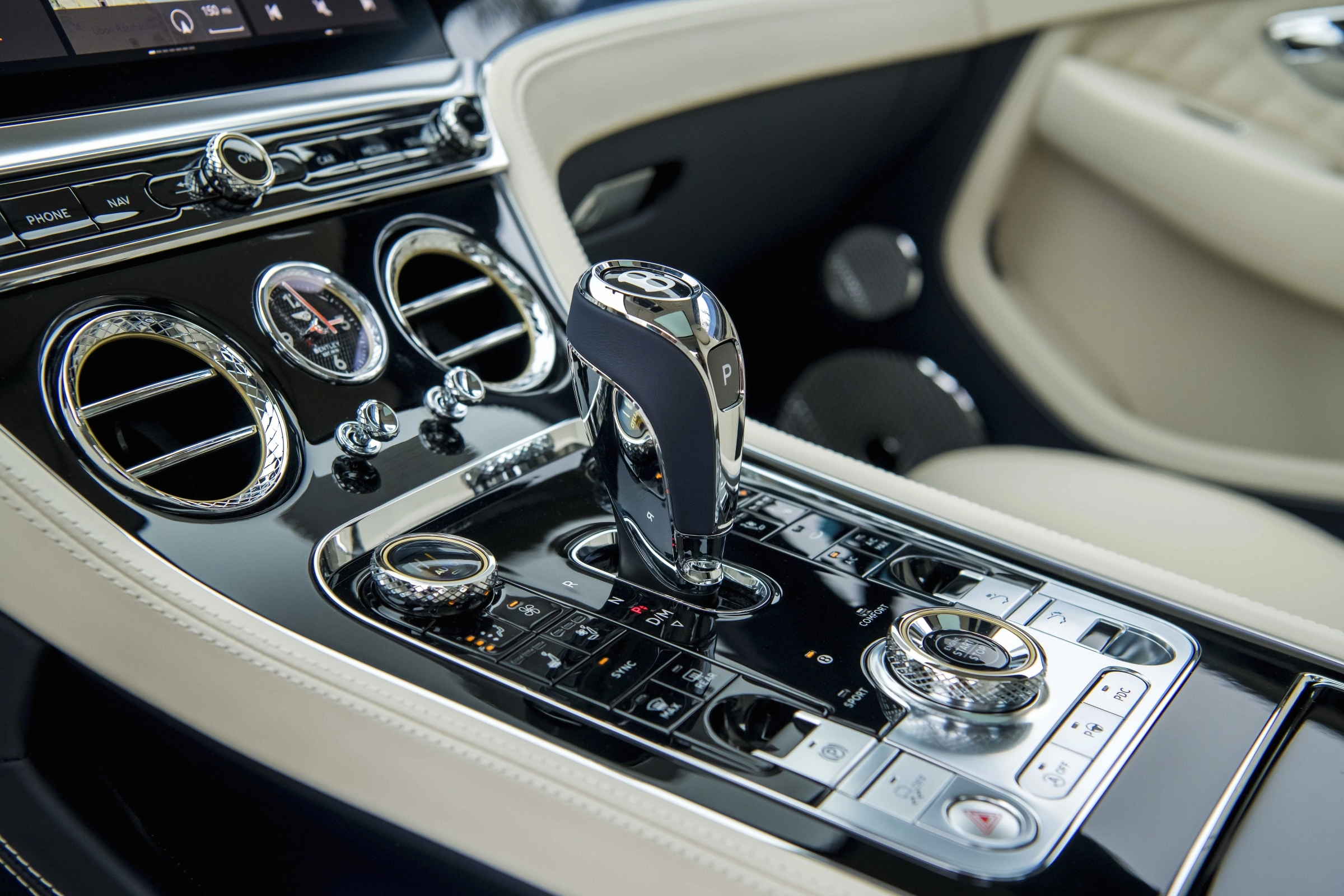 Bentley Continental 2026 38