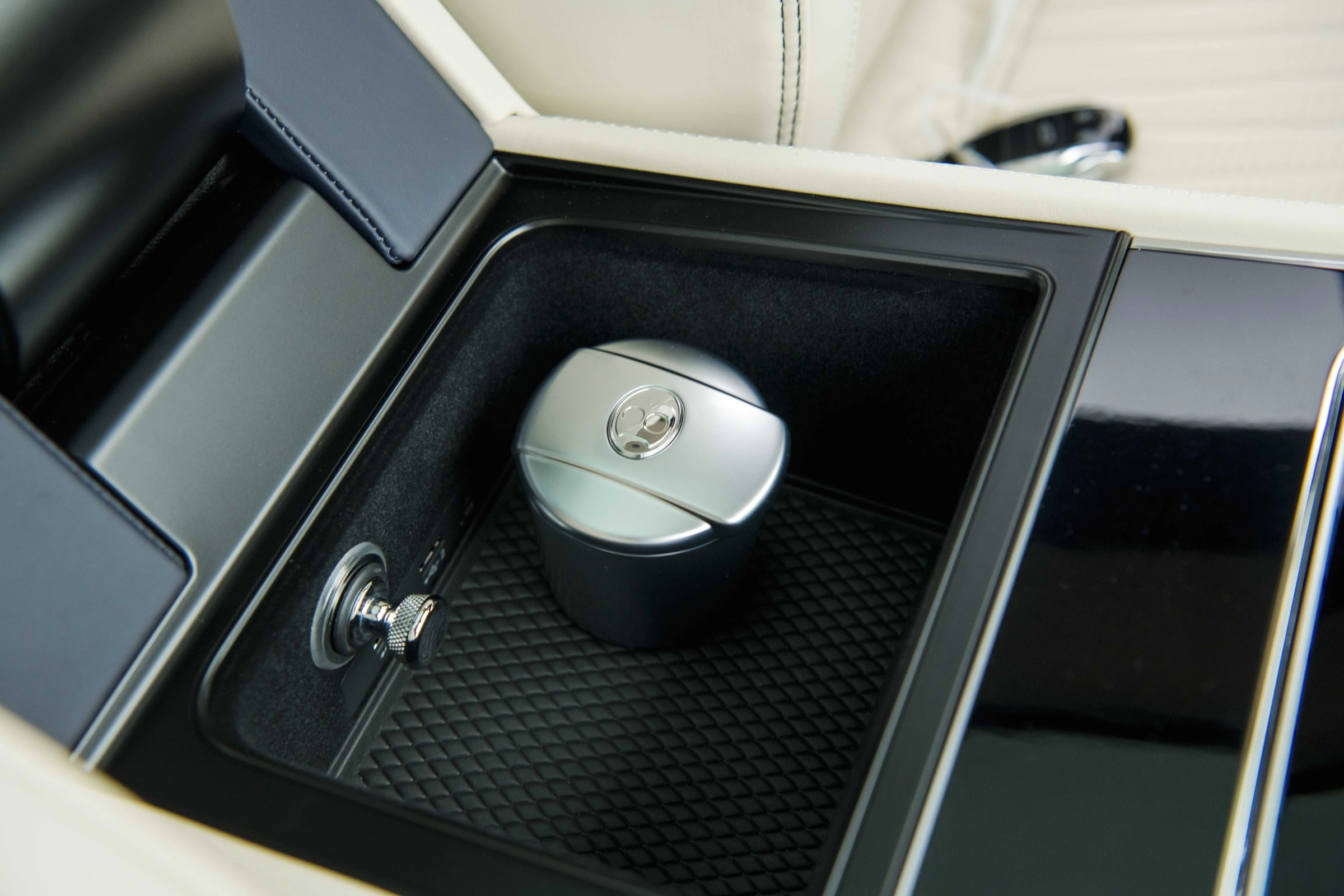 Bentley Continental 2026 42
