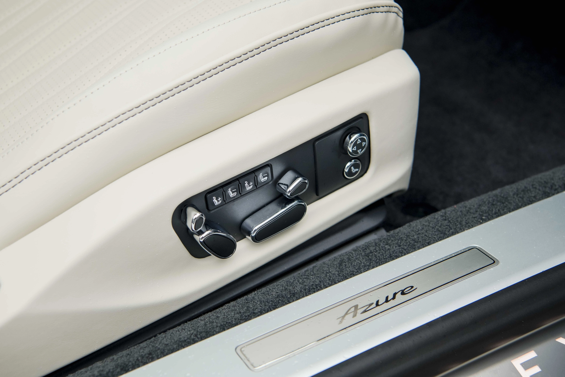 Bentley Continental 2026 43