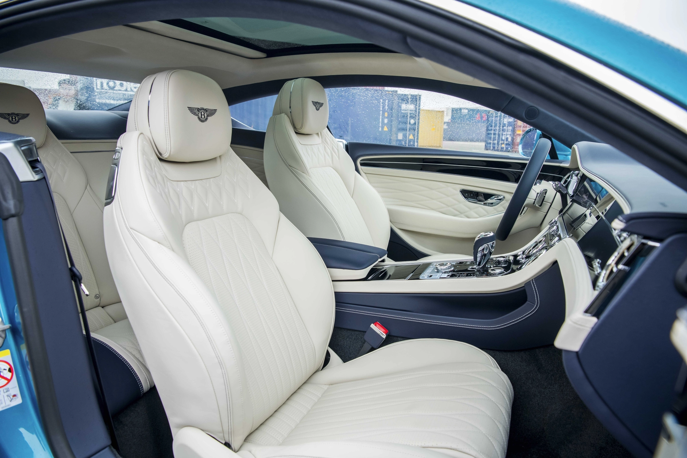 Bentley Continental 2026 44