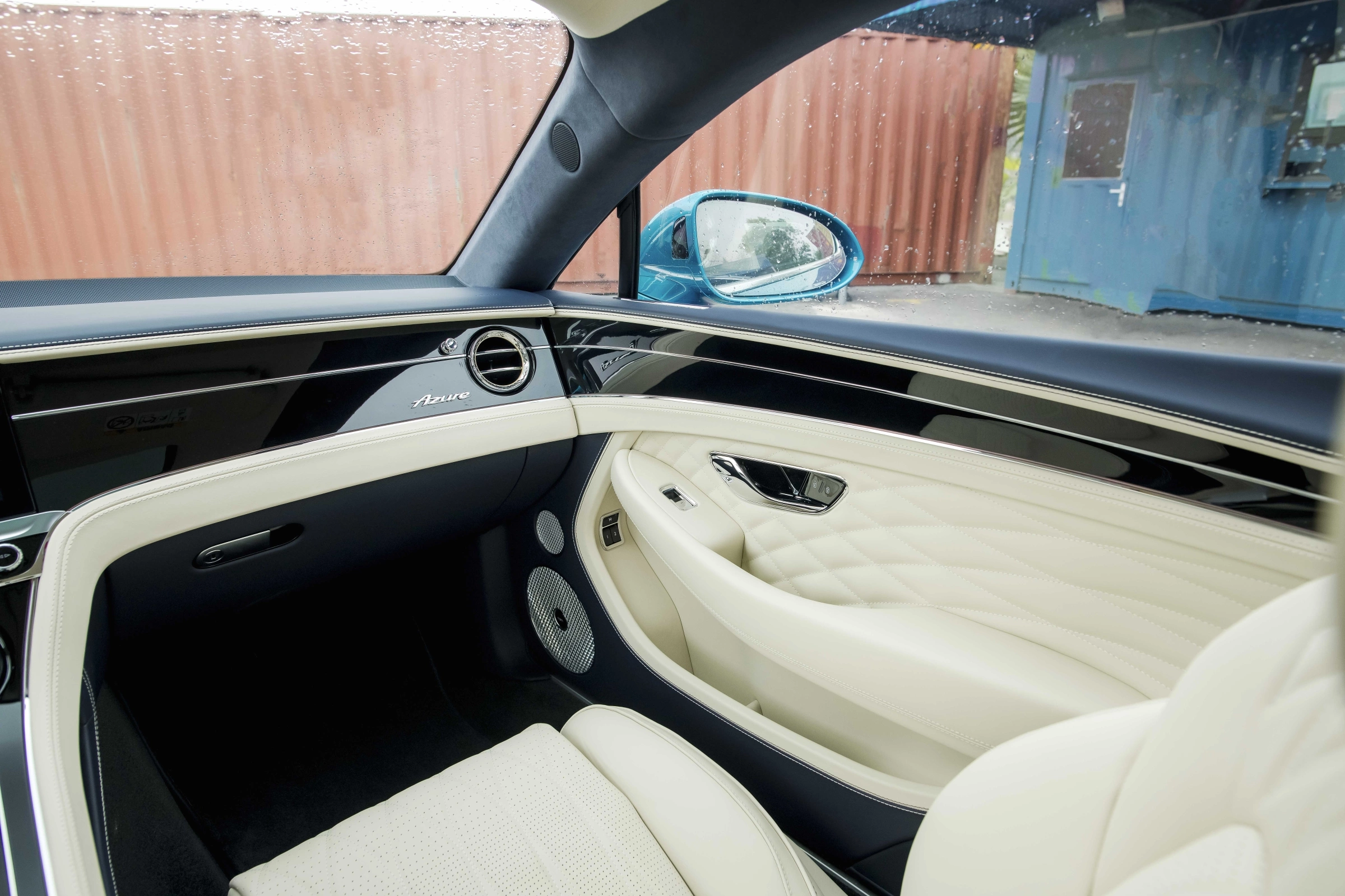 Bentley Continental 2026 47