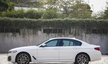 BMW Series 5 2026 14