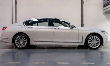BMW Series 7 2026 14
