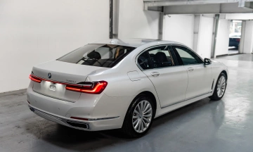 BMW Series 7 2026 15