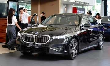 BMW Series 5 2026 32