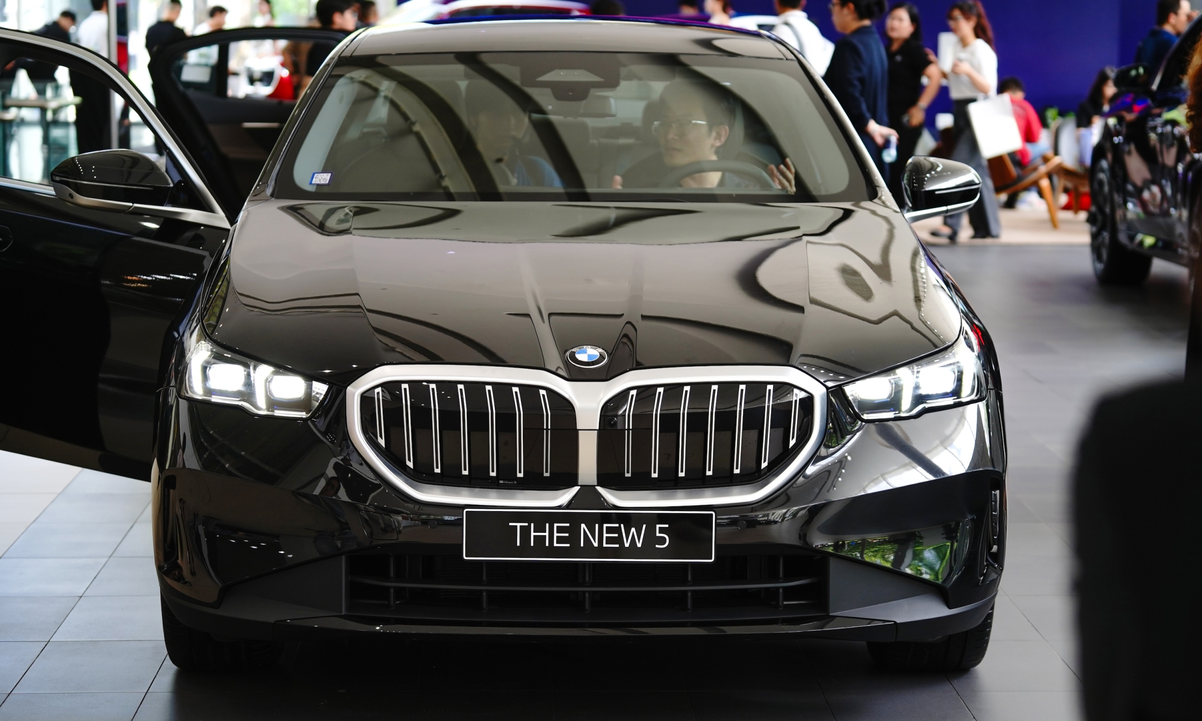BMW Series 5 2026 4