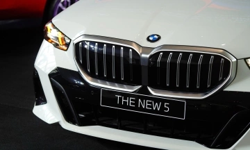 BMW Series 5 2026 37