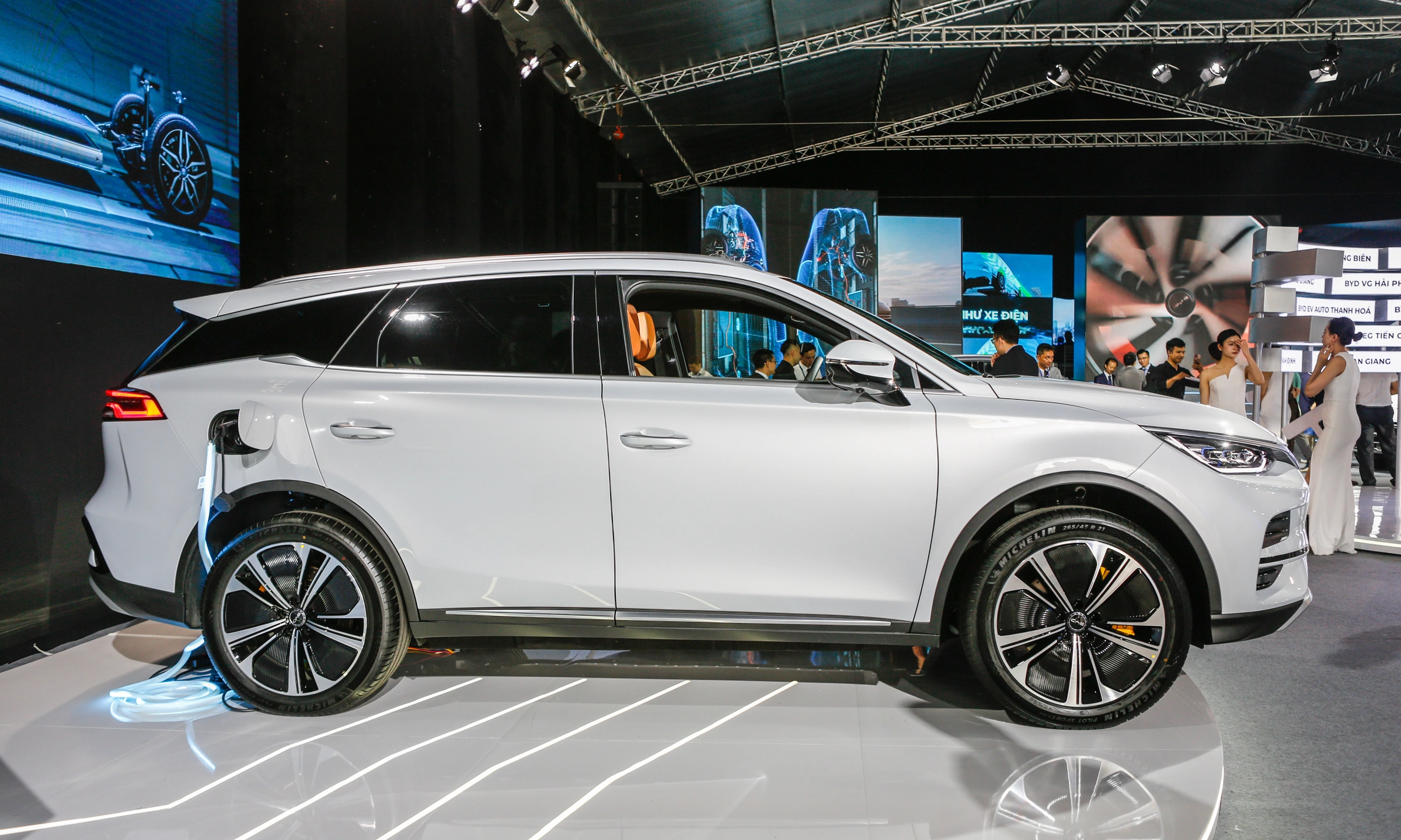 BYD Sealion 8 2026 5