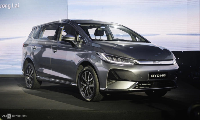 BYD M6 2026 22