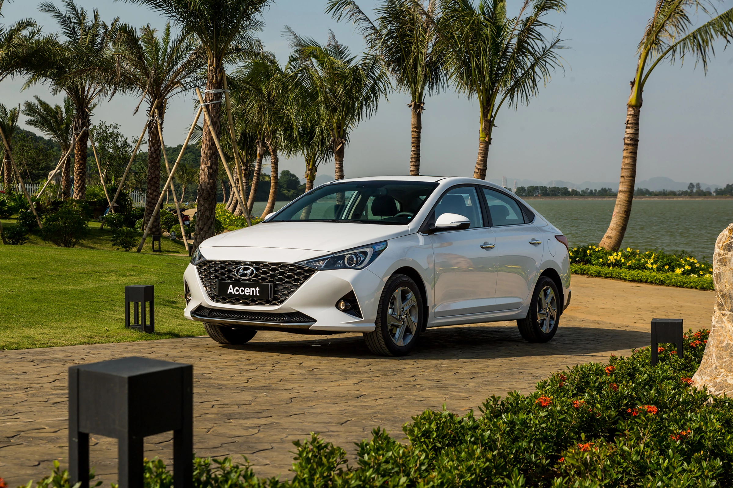Hyundai Accent 2026 4