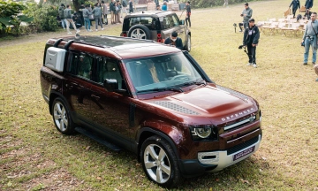 Land Rover Defender 130 2026 24