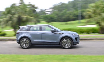 Land Rover Range Rover Evoque 2026 23