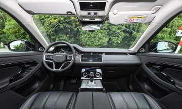 Land Rover Range Rover Evoque 2026 28