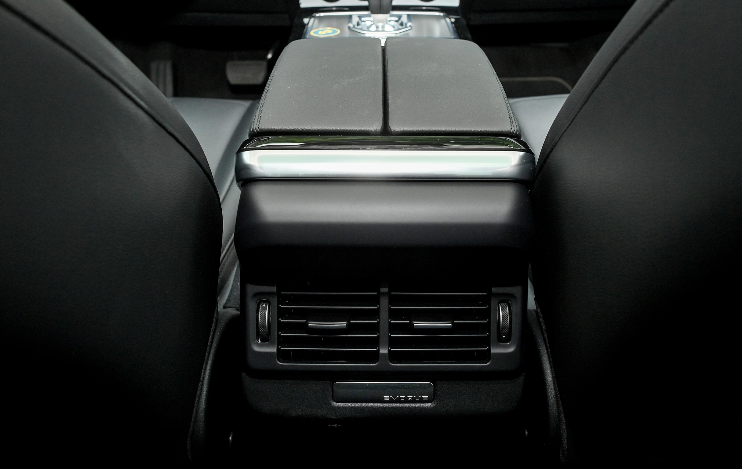 Land Rover Range Rover Evoque 2026 18