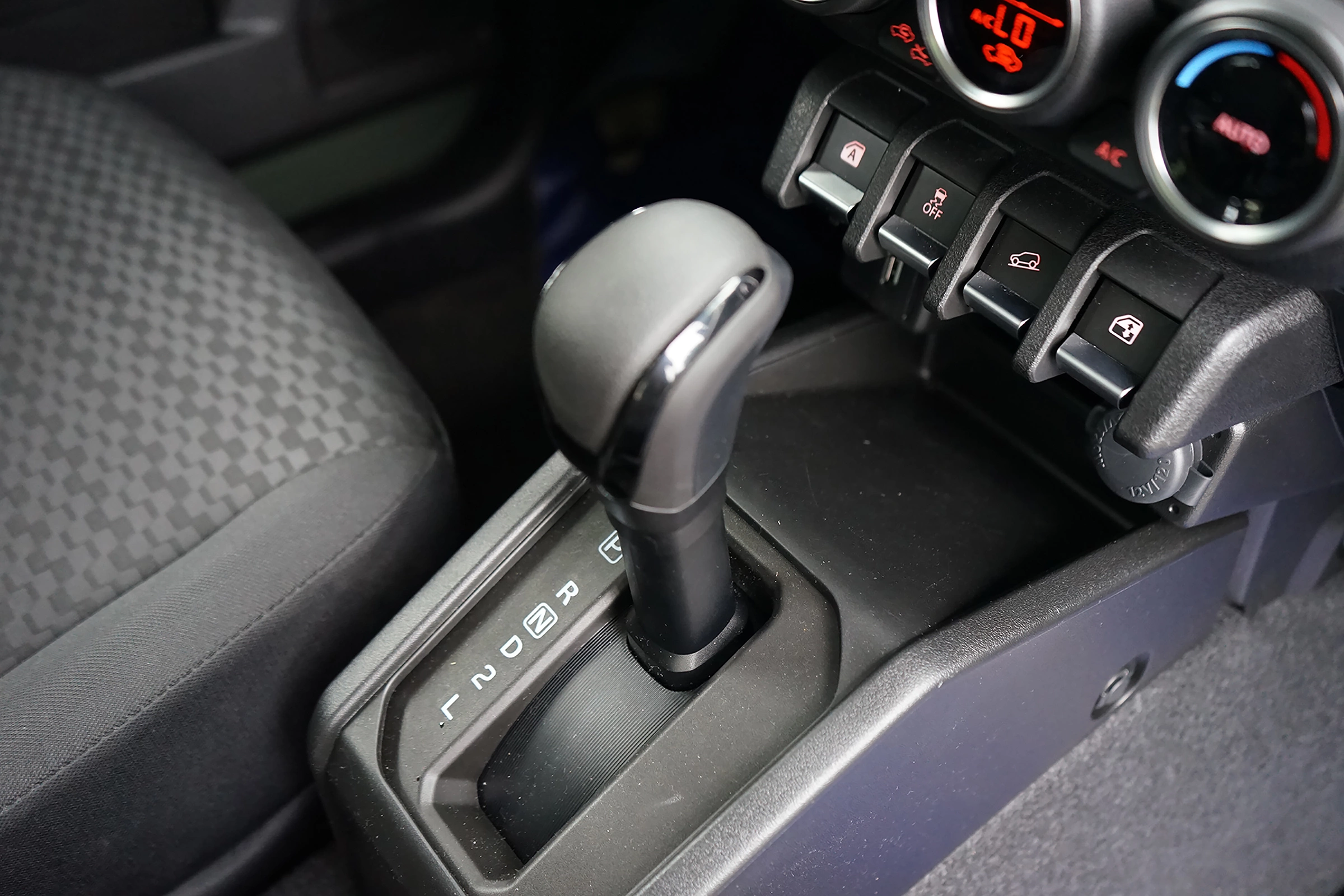 Suzuki Jimny 2026 9