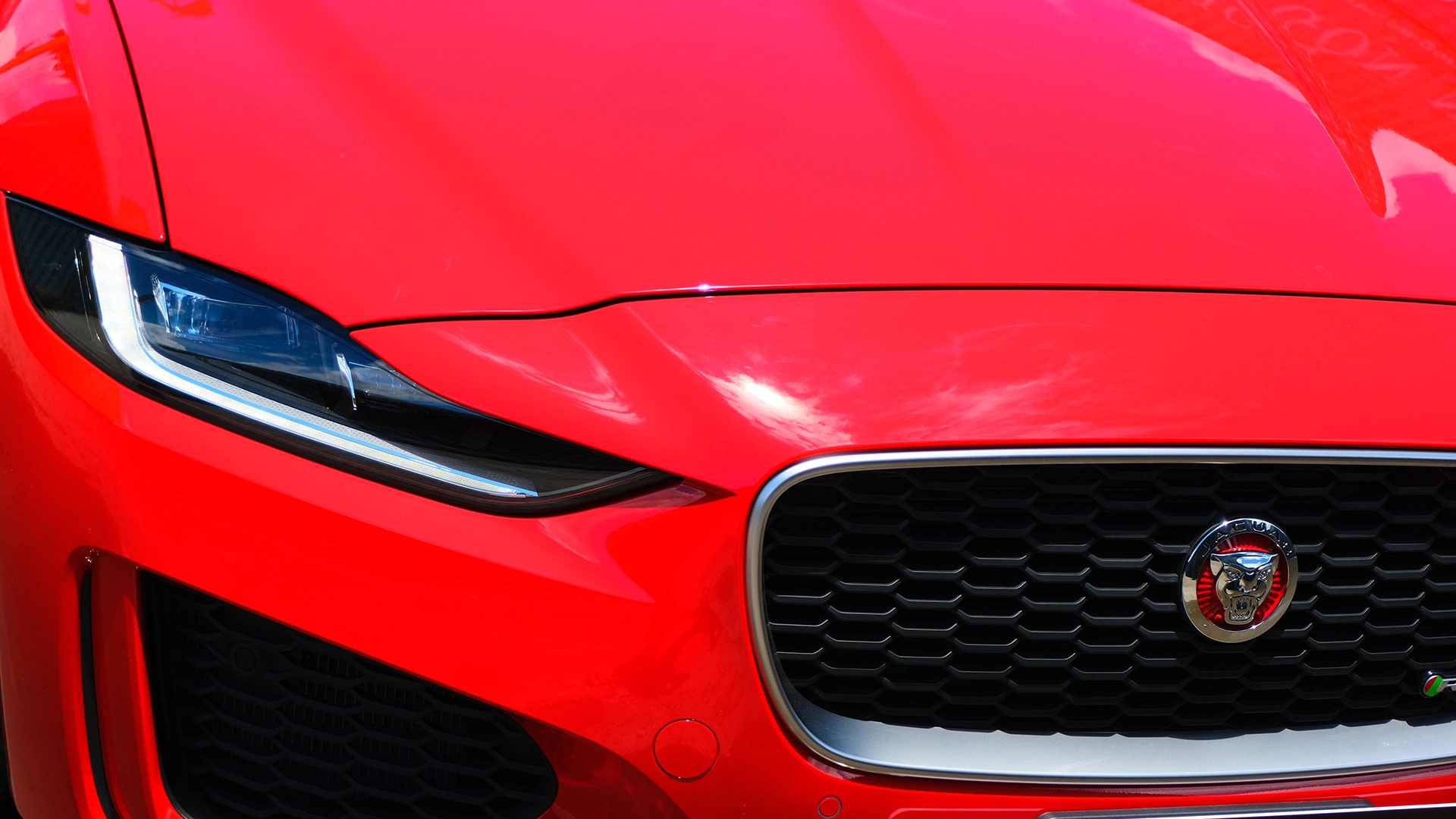 Jaguar XE 2026 8
