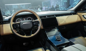 Land Rover Range Rover Velar 2026 33
