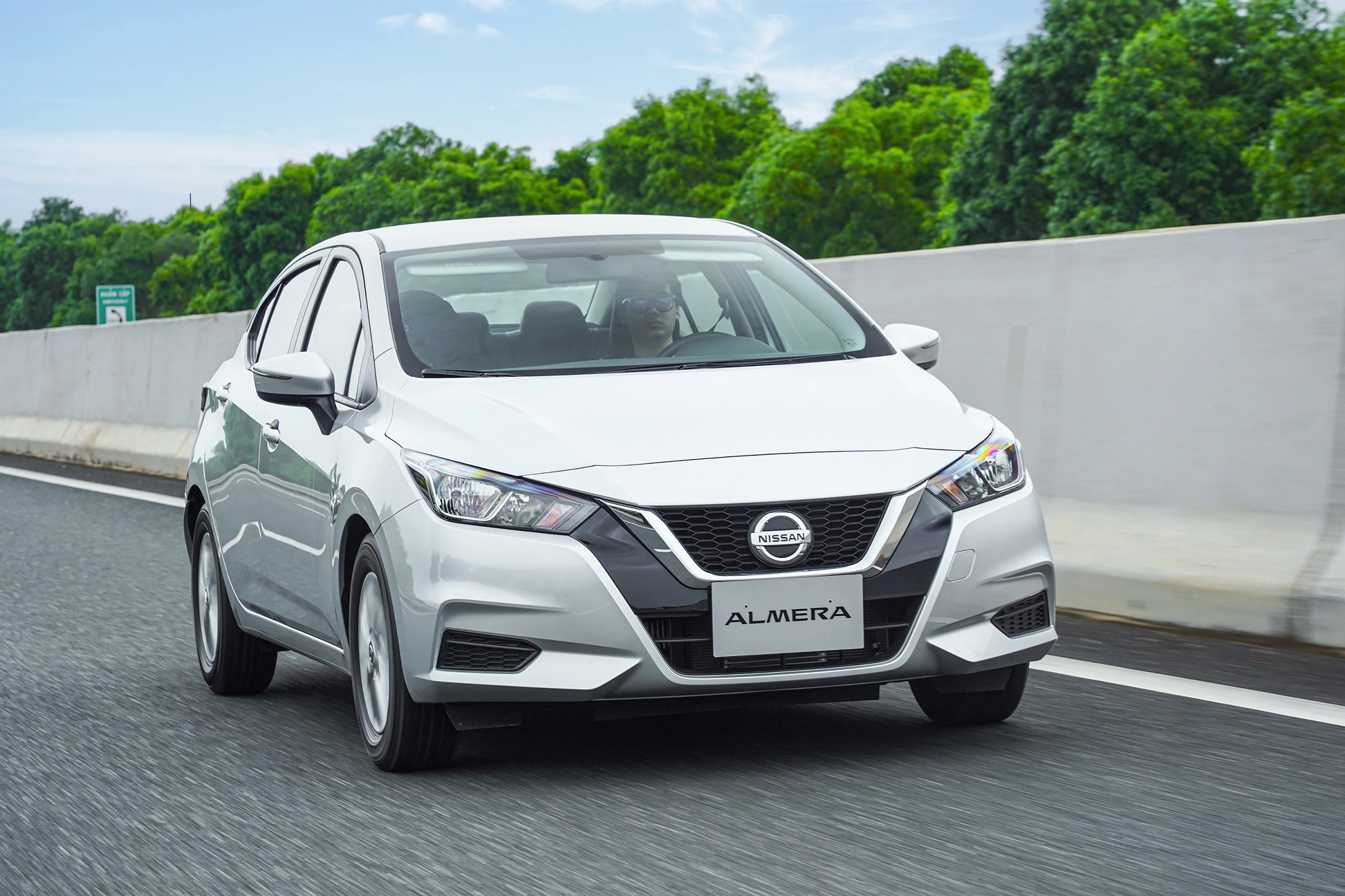 Nissan Almera 2026 7