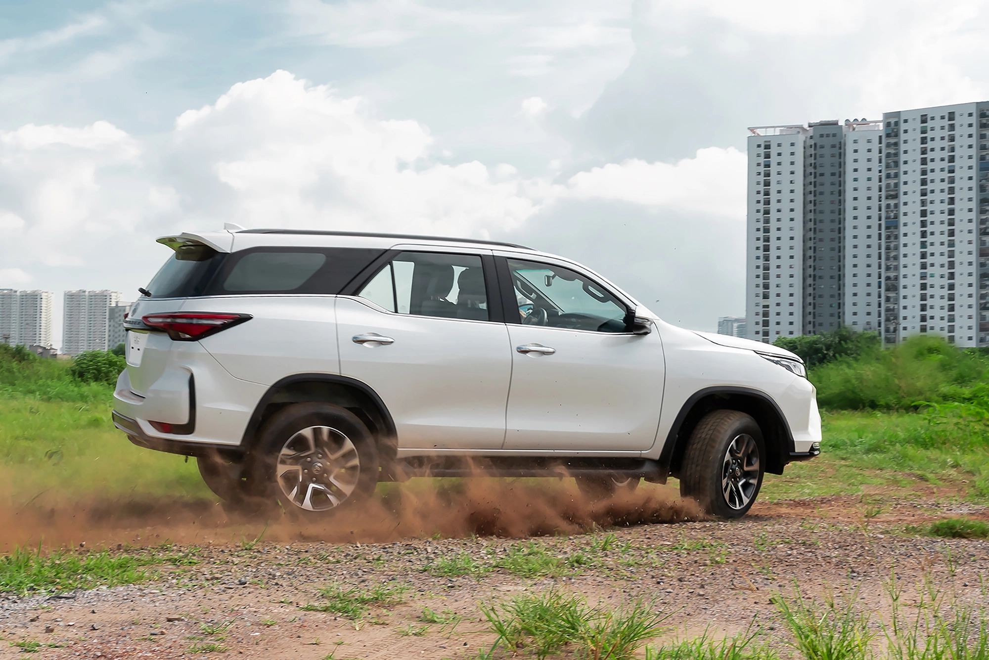 Toyota Fortuner 2026 3