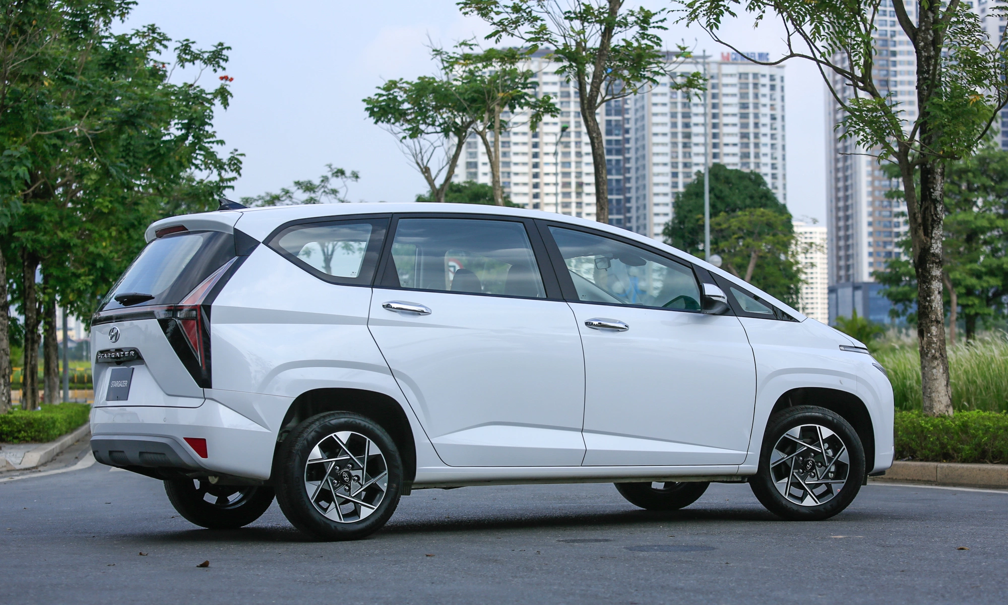 Hyundai Stargazer 2026 6
