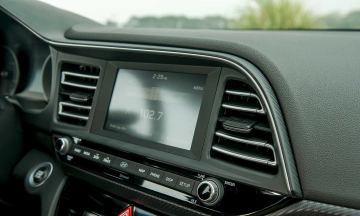 Hyundai Elantra 2026 50